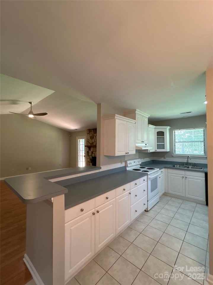 10722 Four Mile Creek Rd - Photo 4 of 14