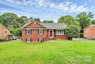 6908 Lancer Dr - Photo 1 of 1