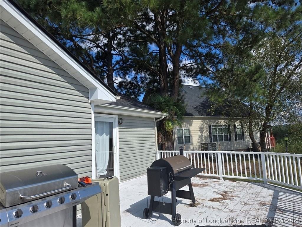 692 Cedar Pt - Photo 4 of 46