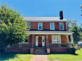 featured image of 118 Charles St Apt 4 #4