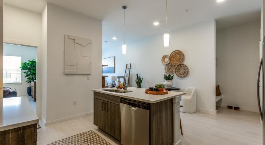 2900 Northeast Inner Loop - Photo 3 of 10