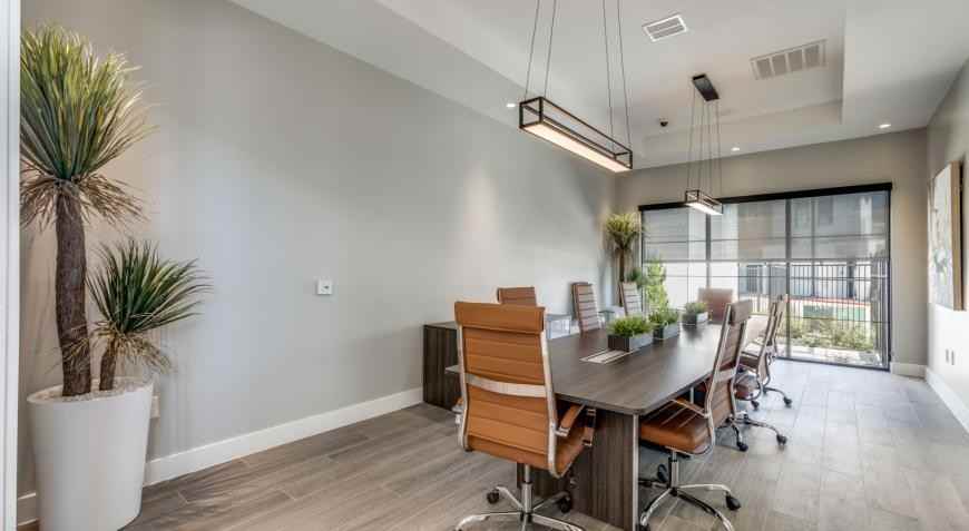 2900 Northeast Inner Loop - Photo 7 of 10