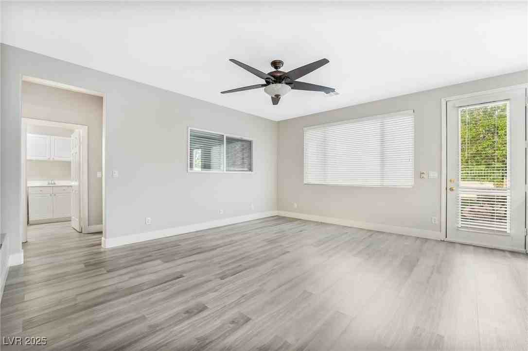 1533 Sabatini Dr - Photo 6 of 26