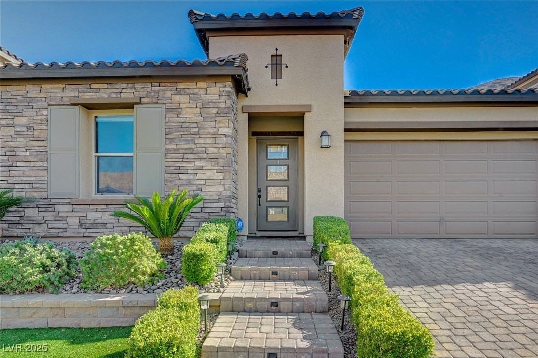 3943 Reyes Ave - Photo 4 of 50