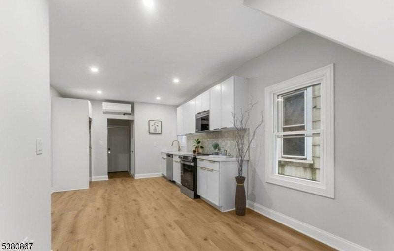 321 William St #1 - Photo 5 of 15