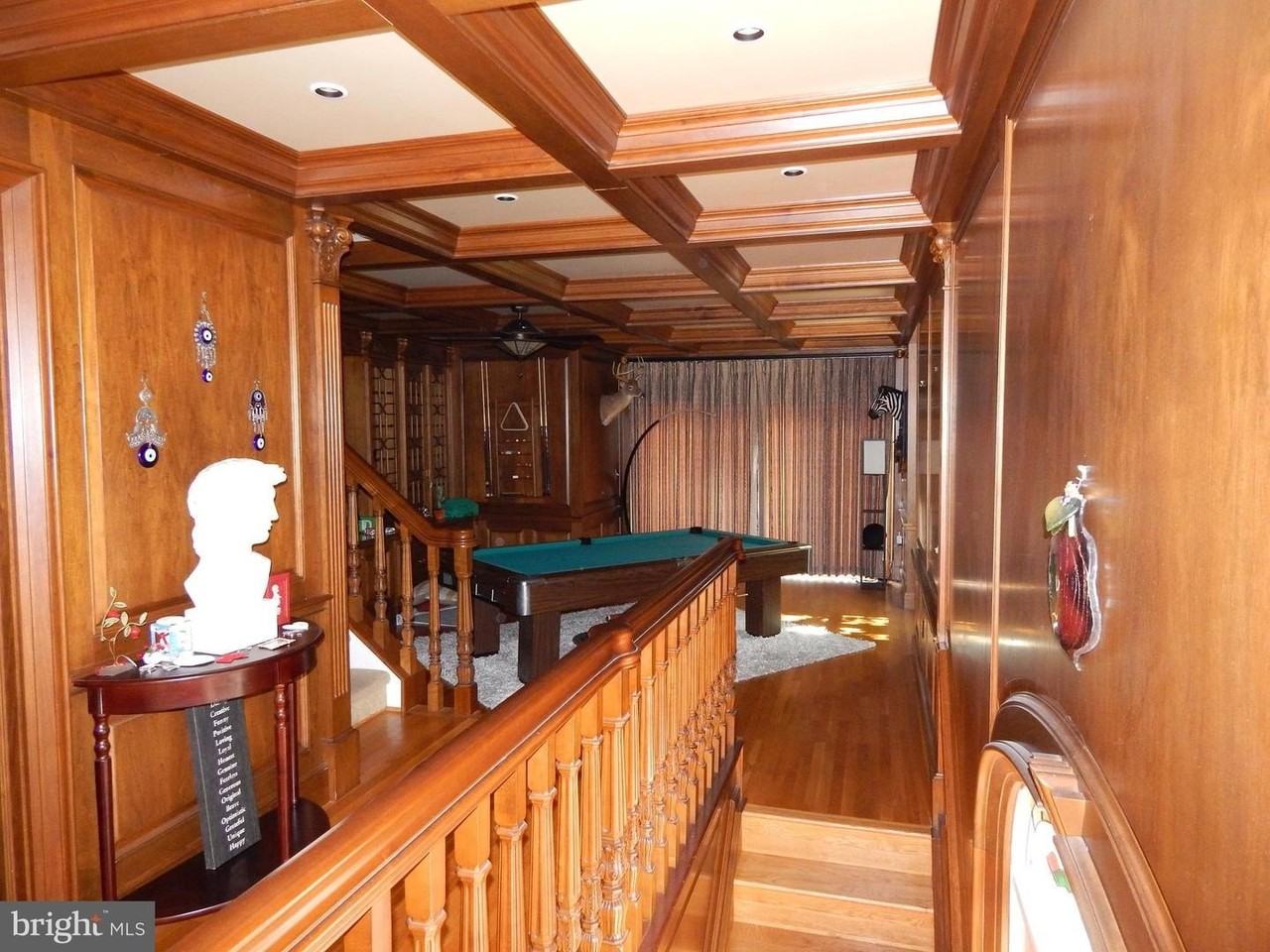 1301 Delaware Ave - Photo 6 of 36