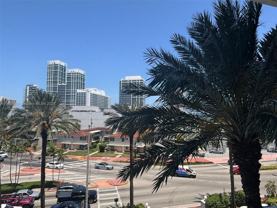 6770 Indian Creek Dr #5R - Photo 1 of 1