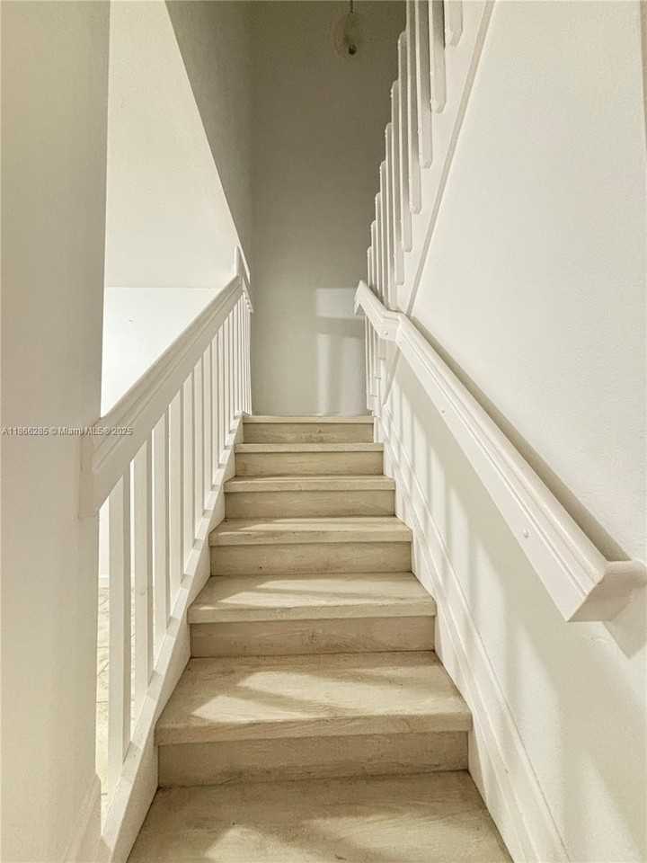 17443 Sw 153rd Path #17443 - Photo 6 of 10