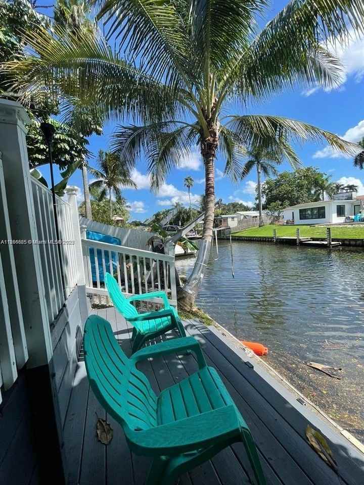 5880 Sw 15th St #1 - Photo 6 of 12