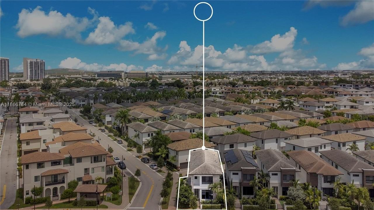 8279 Nw 43rd St - Photo 2 of 49