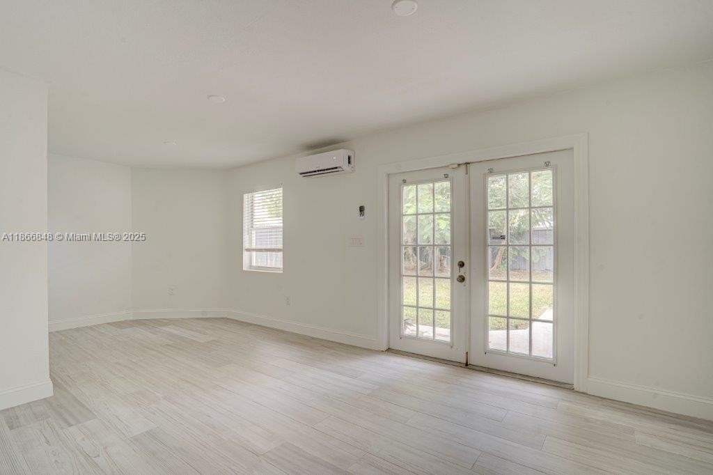 7091 Taft St #1 - Photo 4 of 13