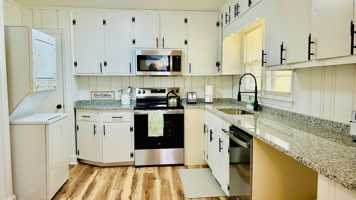 featured image of Woodcrest Dr