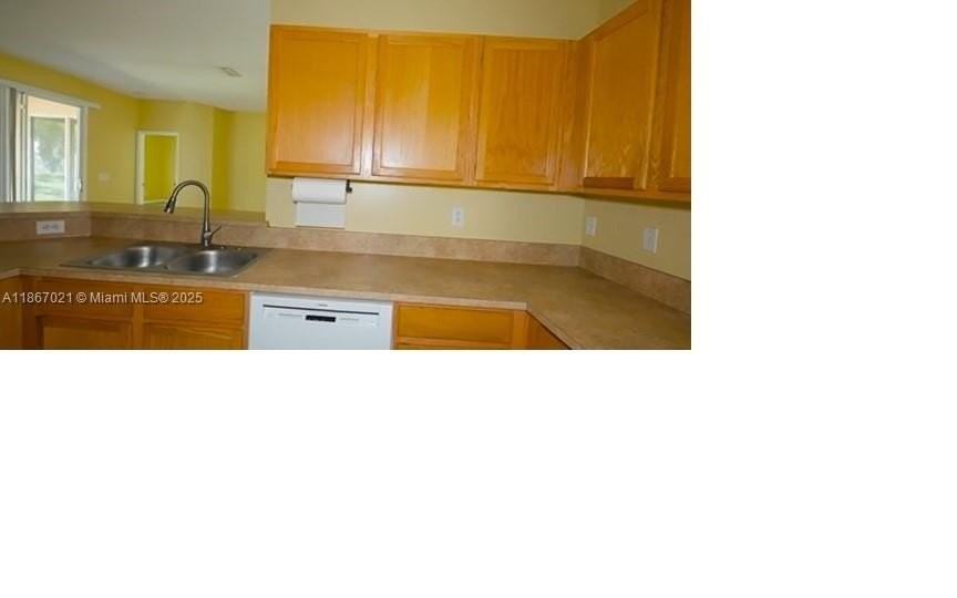 8720 97th Ave #NONE - Photo 3 of 25