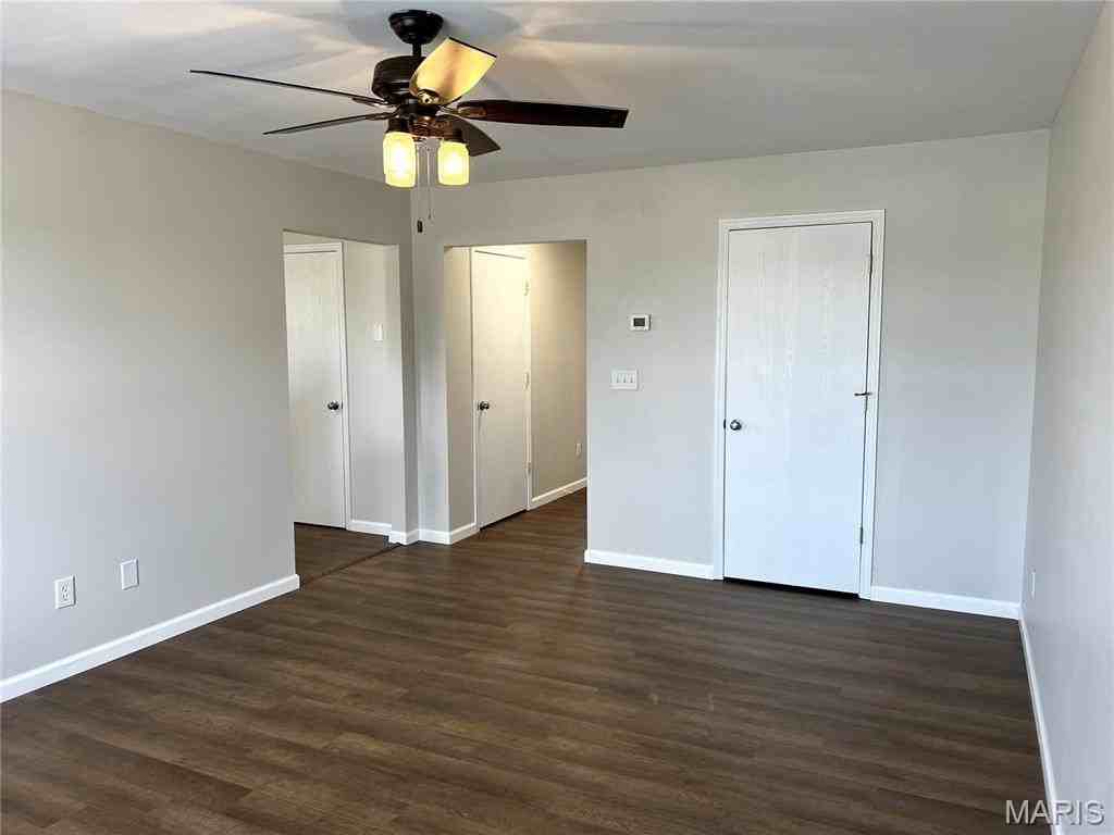 6702 Willow Pl - Photo 3 of 15