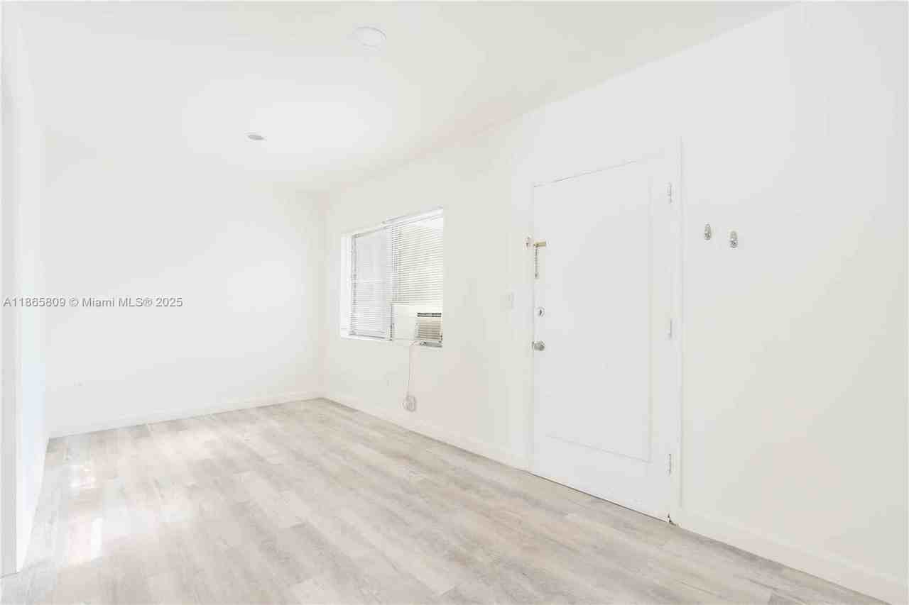 Gary Ave - Photo 5 of 8