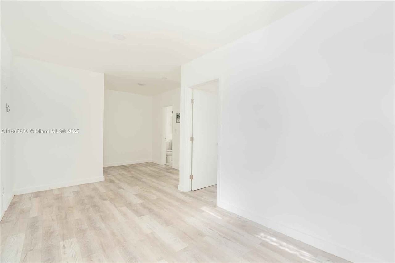 Gary Ave - Photo 6 of 8