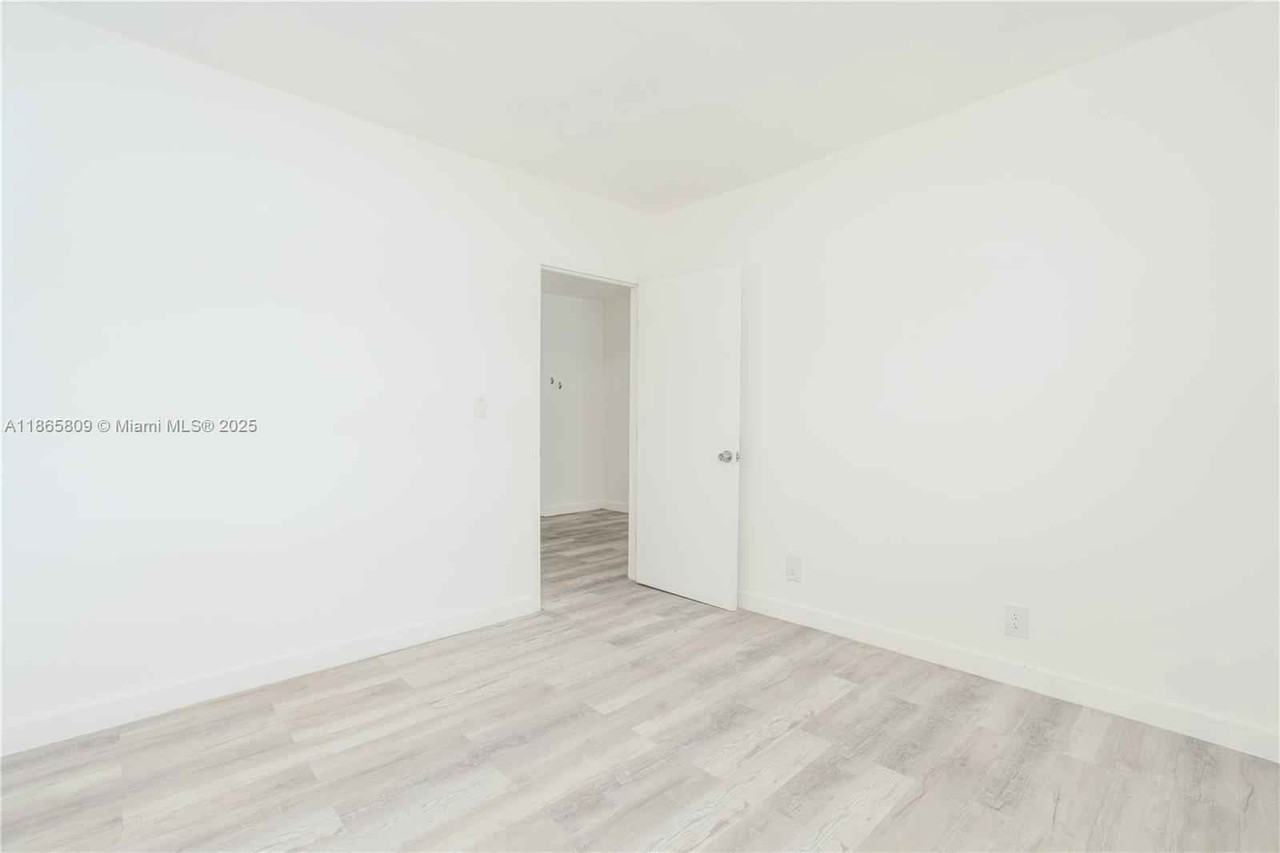 Gary Ave - Photo 7 of 8