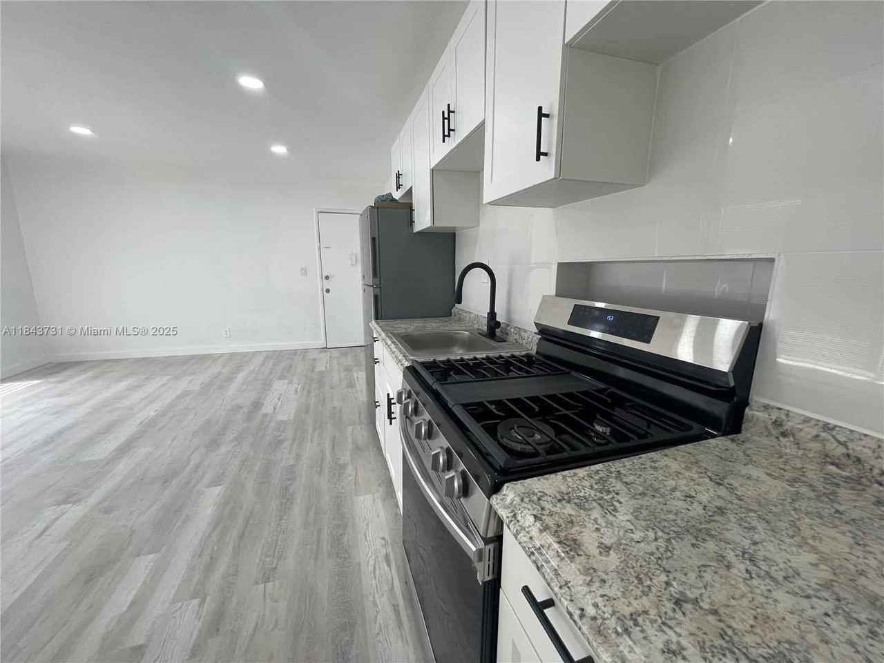 Surfside Blvd - Photo 5 of 8