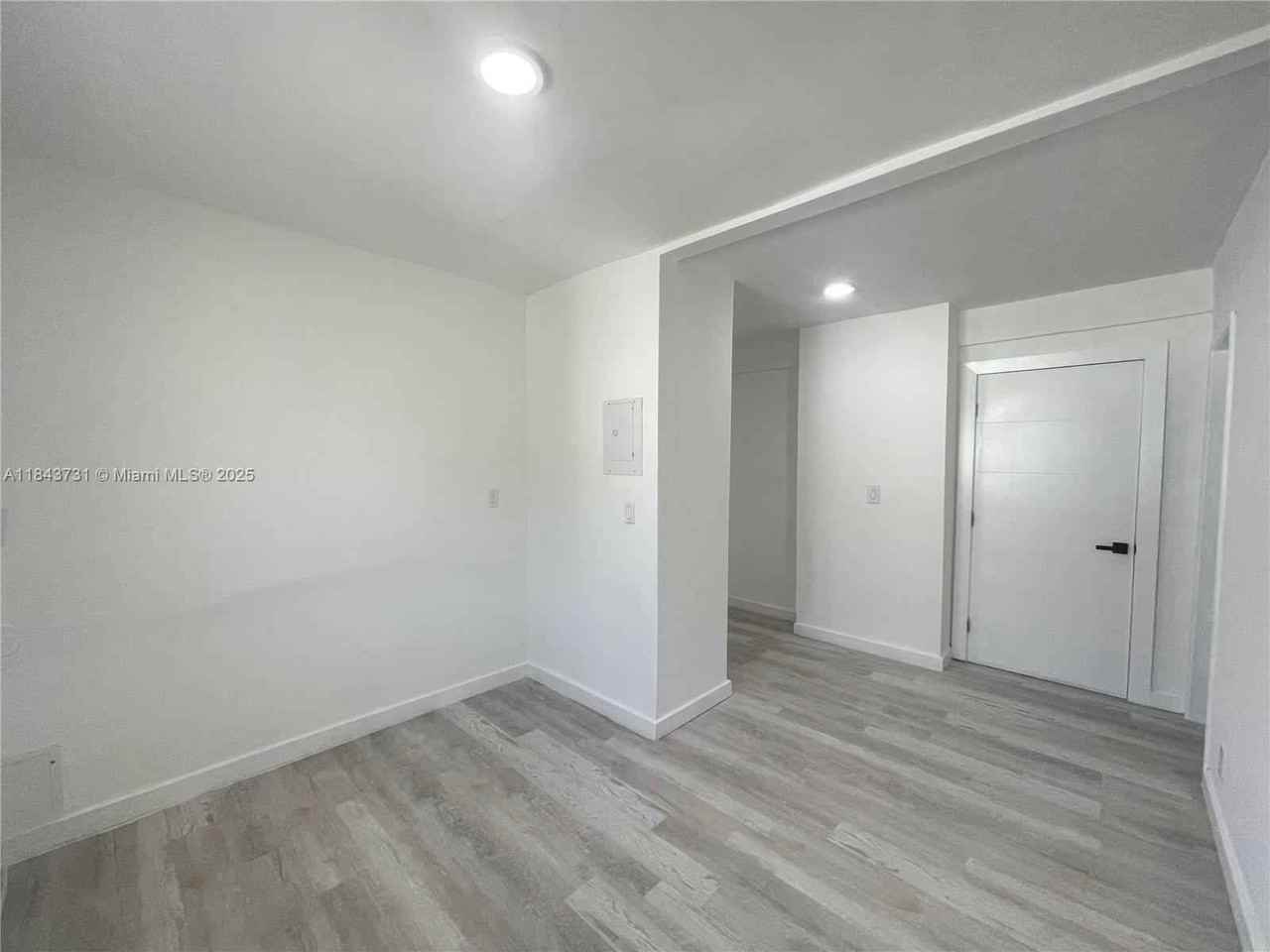 Surfside Blvd - Photo 7 of 8