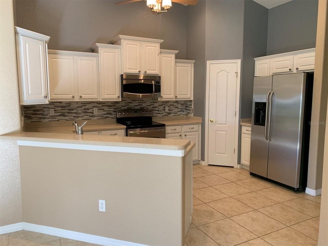 5445 Shagbark Ct - Photo 3 of 18