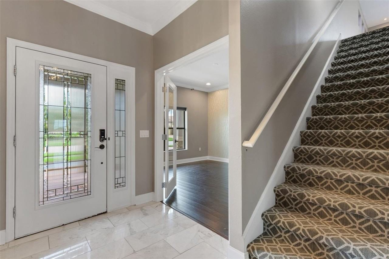 1958 Altavista Cir - Photo 4 of 50