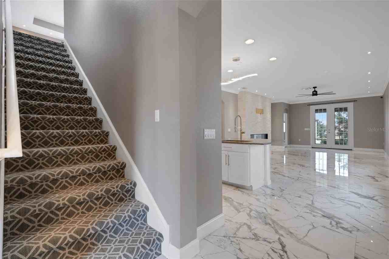 1958 Altavista Cir - Photo 5 of 50