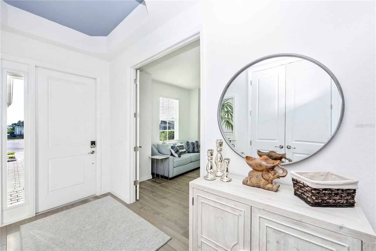 17697 Santorini Ct - Photo 3 of 50