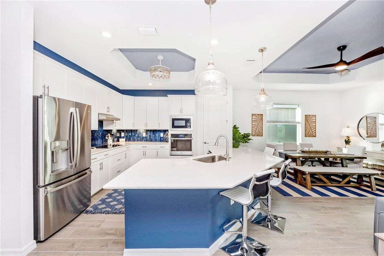 17697 Santorini Ct - Photo 6 of 50