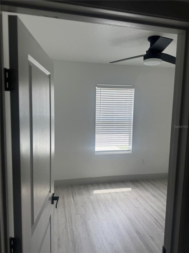 416 Bedlington Ct - Photo 6 of 11