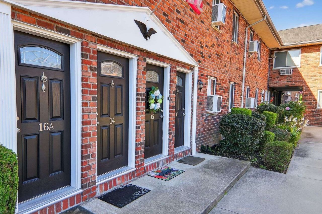 Seaford Gardens - Photo 7 of 11