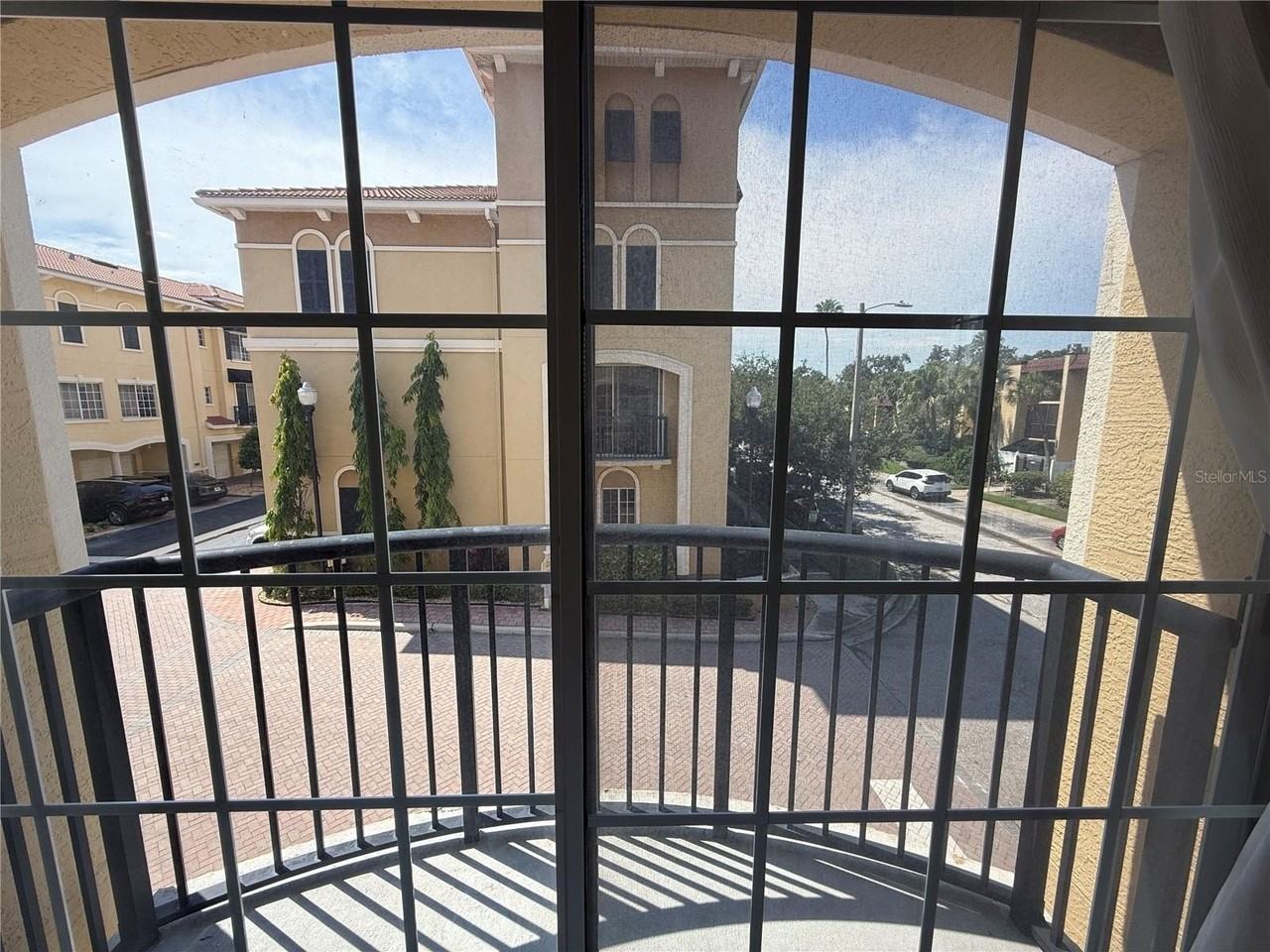 120 S Obrien St - Photo 4 of 47