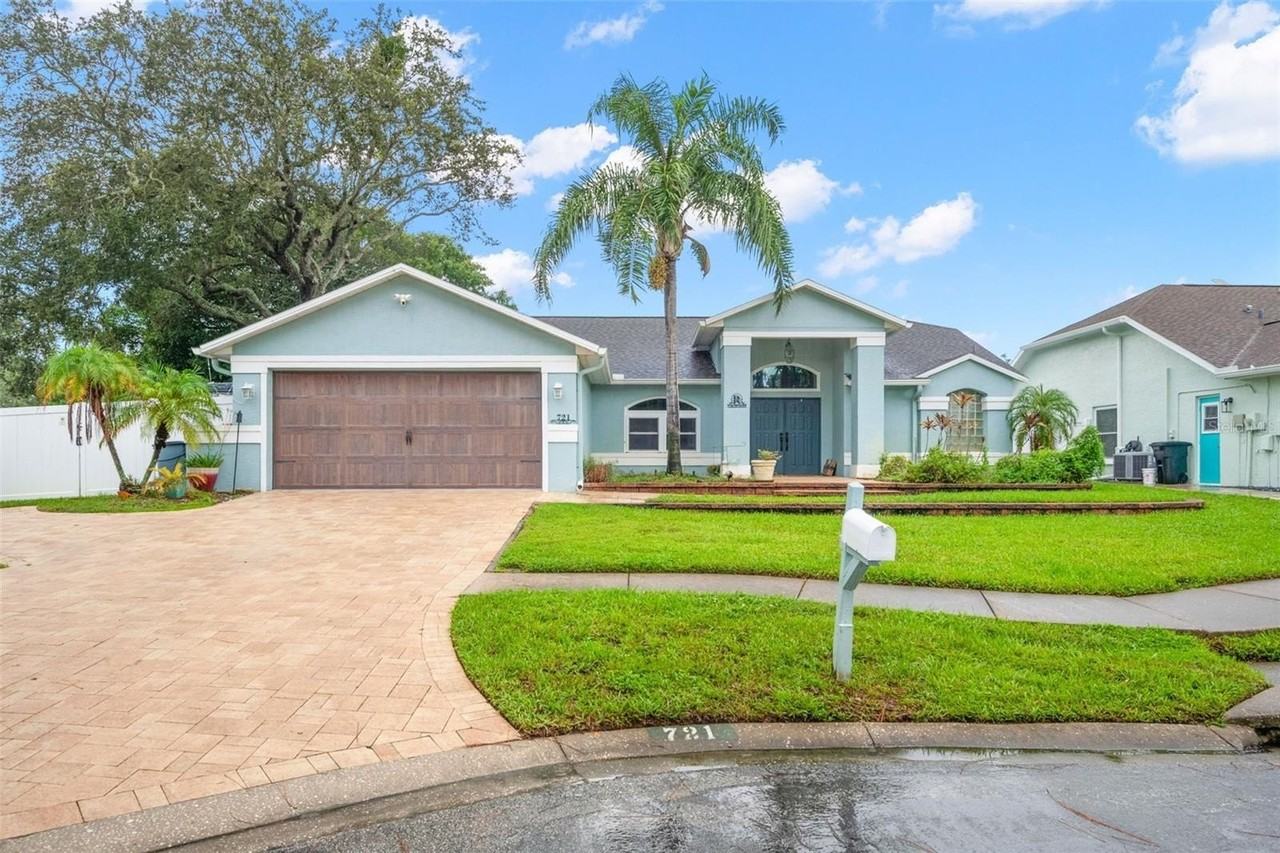 721 Brittany Park Blvd - Photo 3 of 50