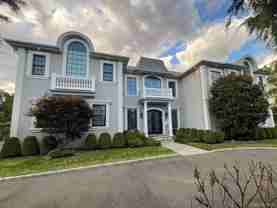 302 Hewlett Neck Rd - Photo 1 of 1