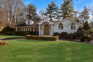 featured image of 200 Hummingbird Dr