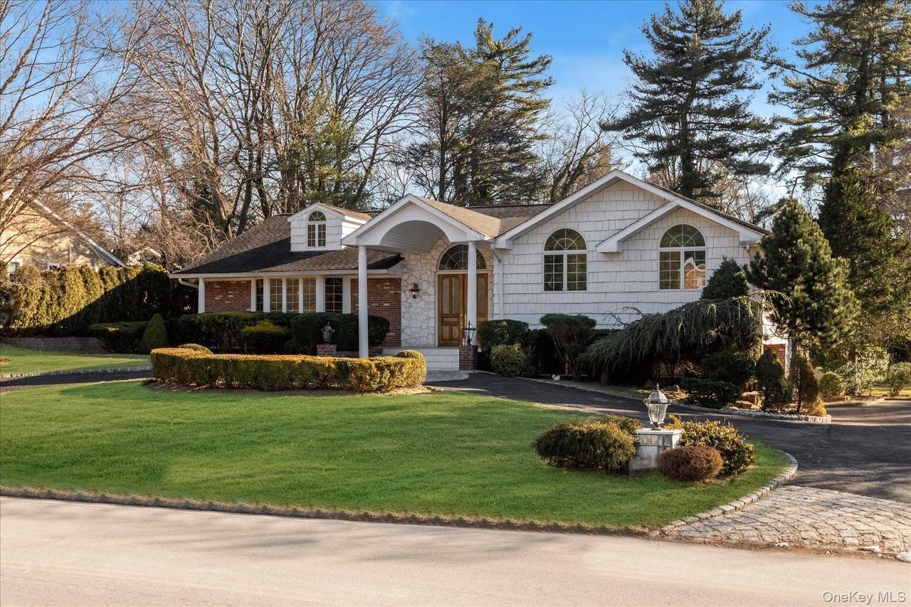 200 Hummingbird Drive - Photo 2 of 29