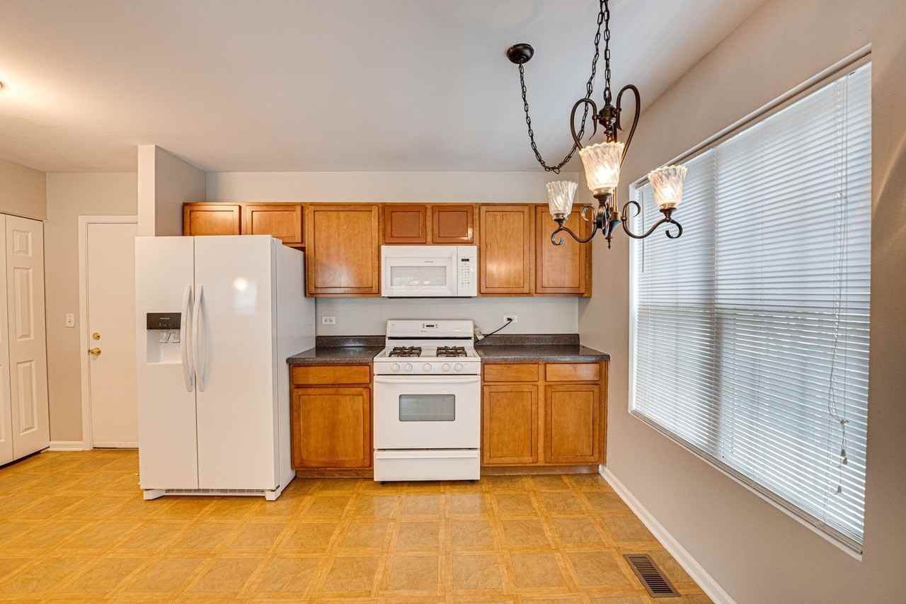 2427 Stoughton Drive #2427 - Photo 6 of 16