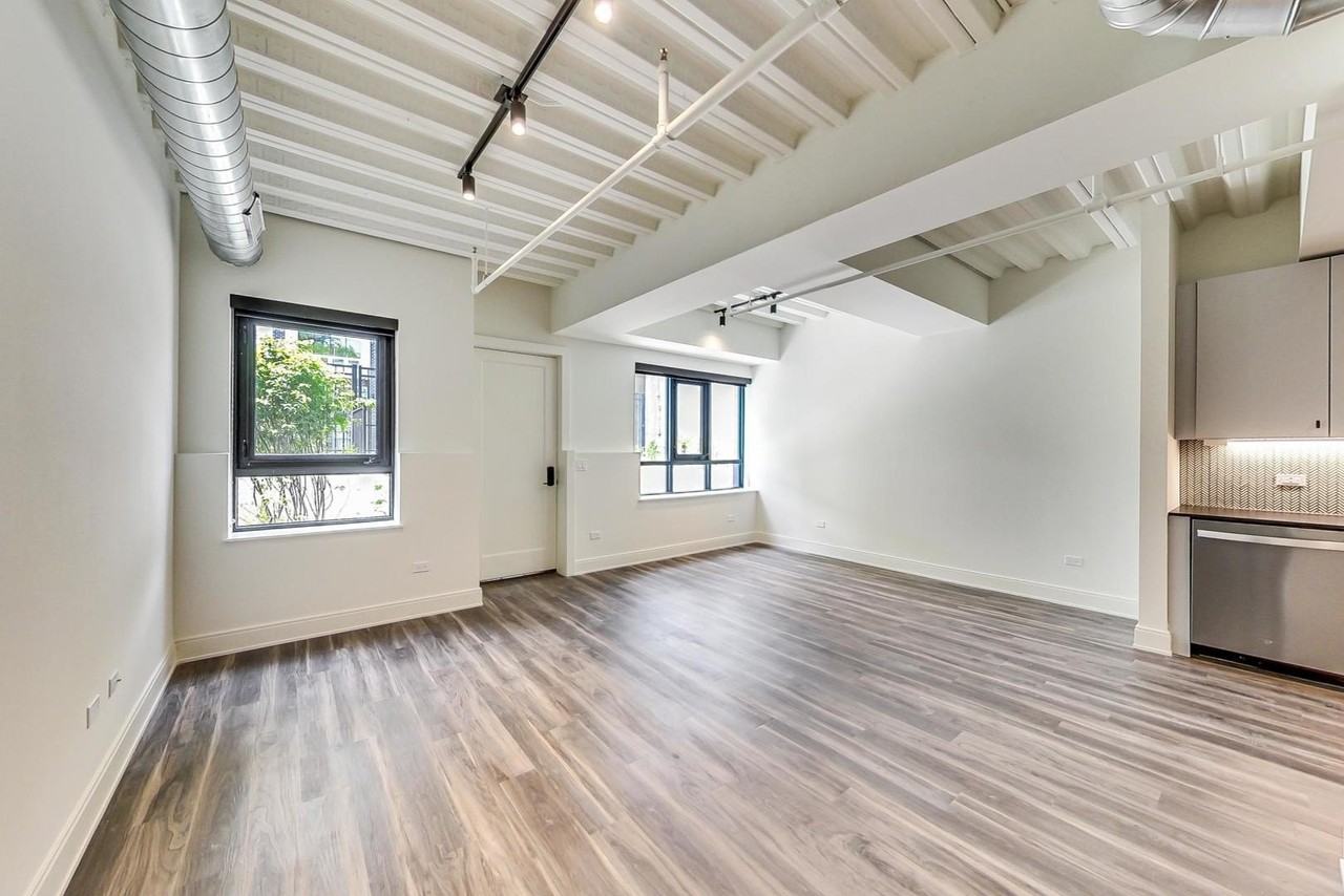 1744 N Western Ave #102 - Photo 7 of 32