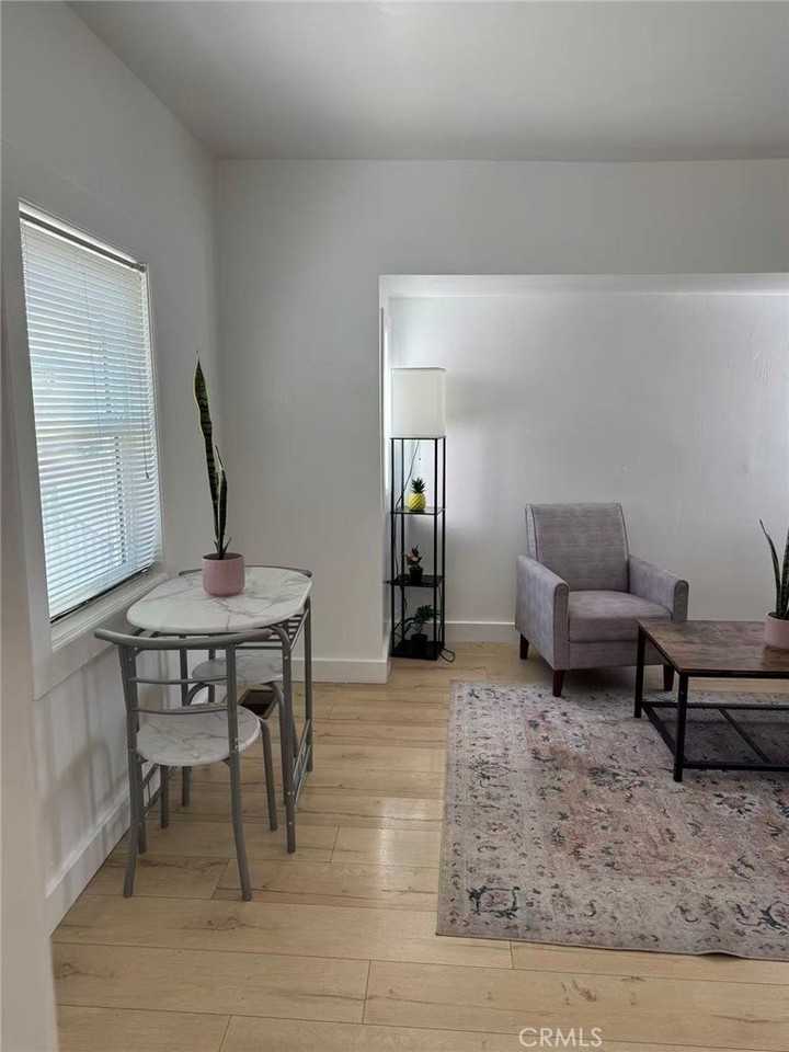 7909 Whitmore St - Photo 5 of 13