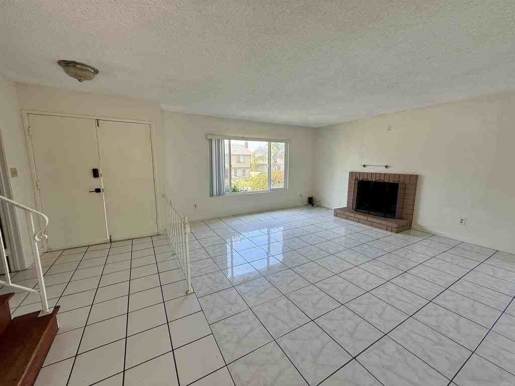 3570 Tony Drive - Photo 5 of 37