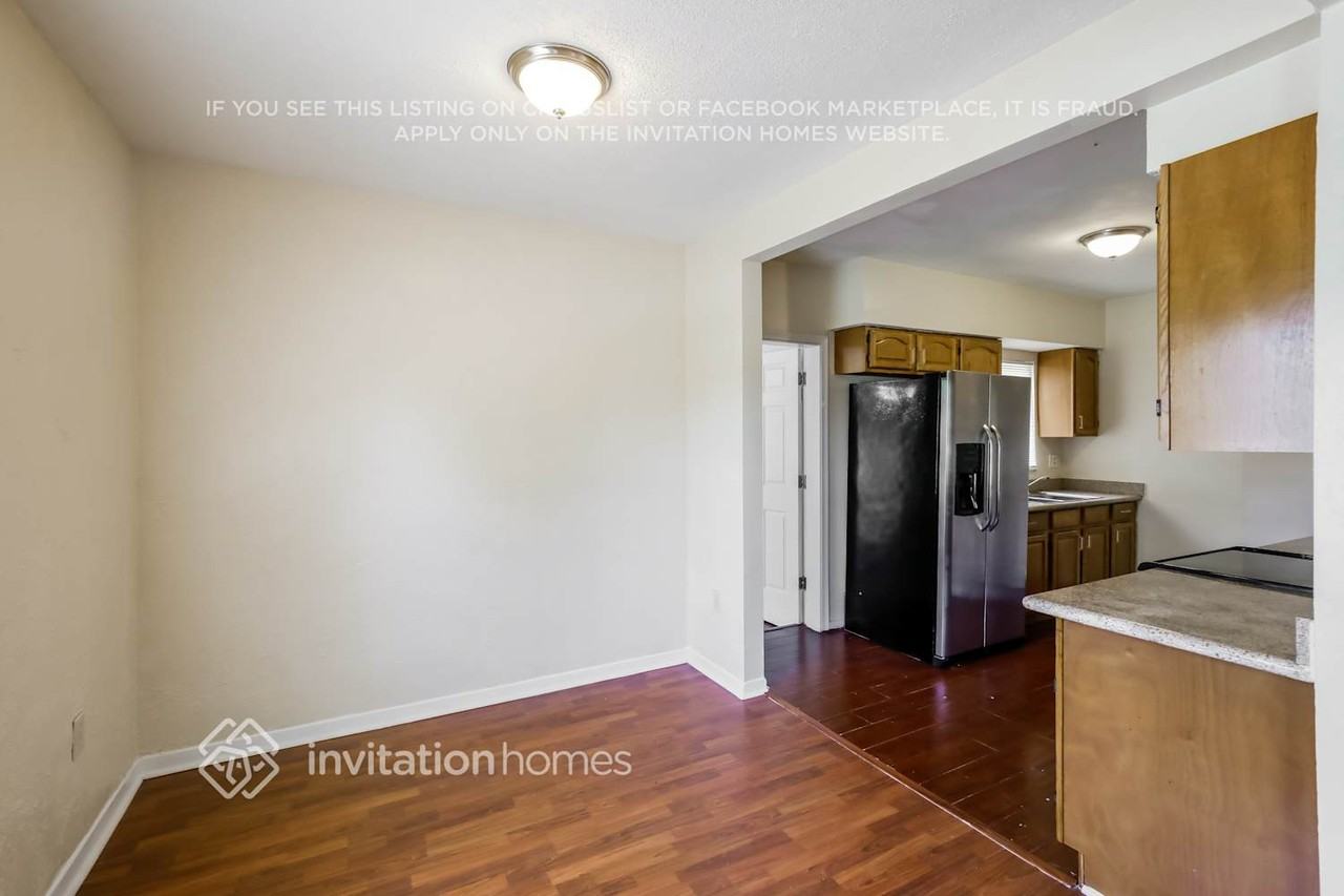 1815 Ne 178th St - Photo 7 of 17