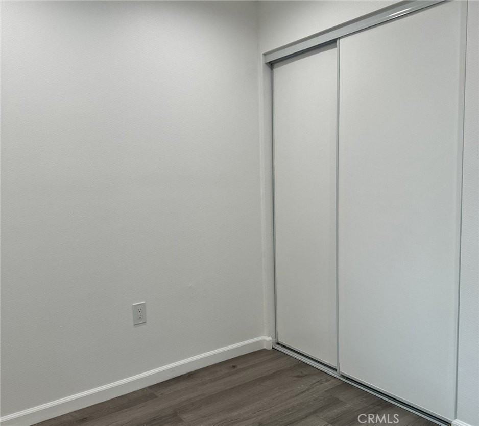 7317 White Oak Avenue - Photo 7 of 10