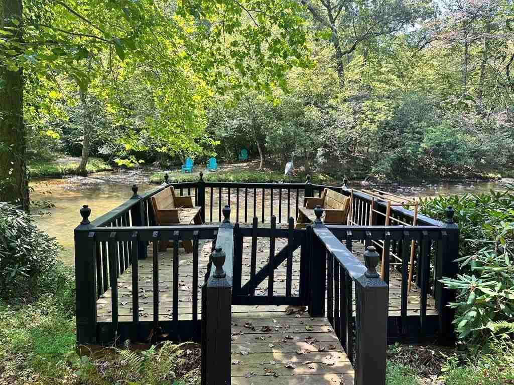 122 N Riverview Ln - Photo 4 of 30