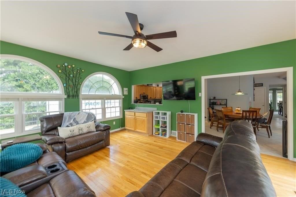 8054 Sandstone Drive - Photo 7 of 12