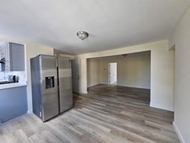 637 Bay St - Photo 1 of 1