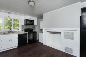 featured image of 137 Locust St #A