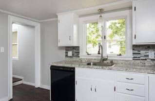 137 Locust St #B - Photo 1 of 1