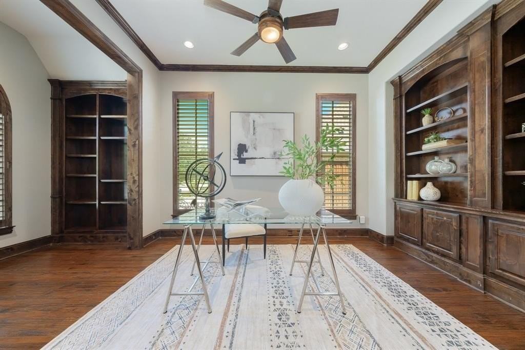 640 Creekway Dr - Photo 5 of 38