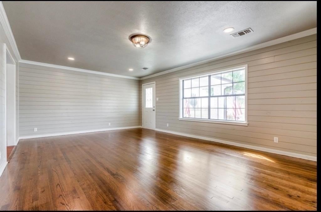 4154 Old Highway 6 - Photo 4 of 20