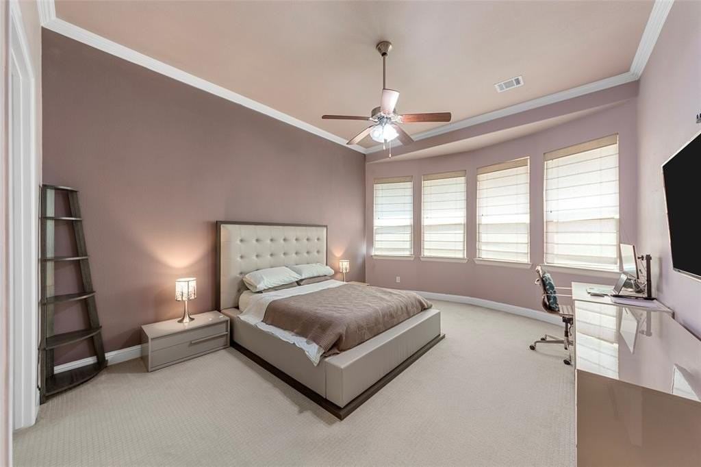 6571 Detweiller Dr - Photo 7 of 40