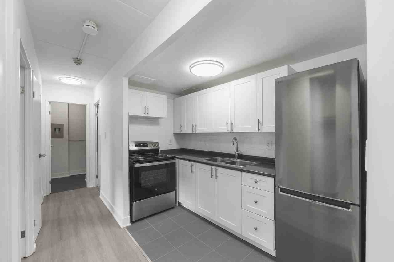 Park Place Apartments - Photo 4 of 22